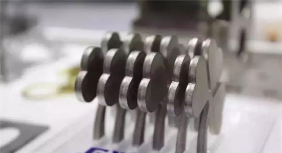 如何提高激光切割機(jī)切割精度？